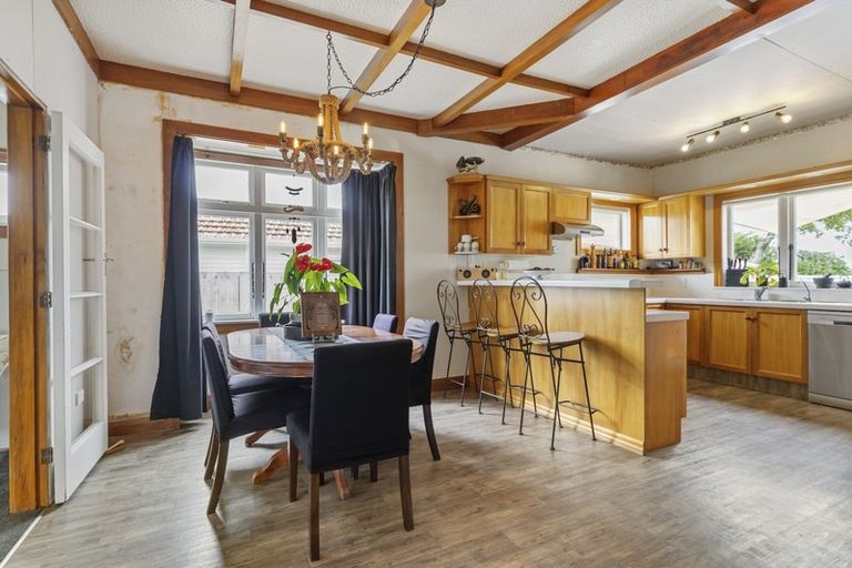 Photo of property in 476 Devonport Road, Tauranga South, Tauranga, 3112