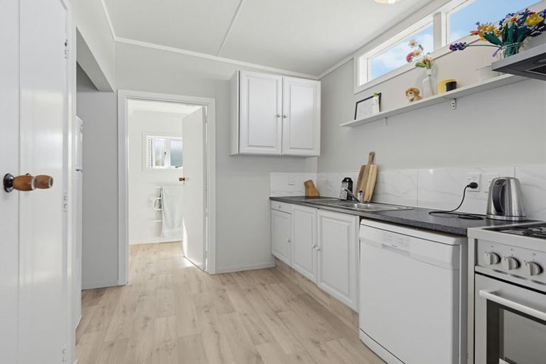 Photo of property in 9a Kawaha Point Road, Fairy Spring, Rotorua, 3015