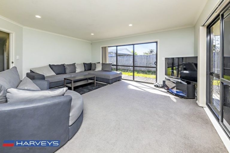 Photo of property in 30a Grove Road, Papakura, 2110