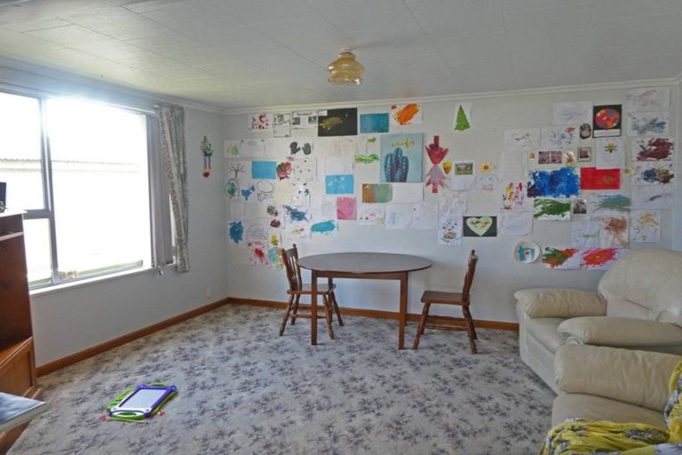 Photo of property in 42 Disraeli Street, Westport, 7825