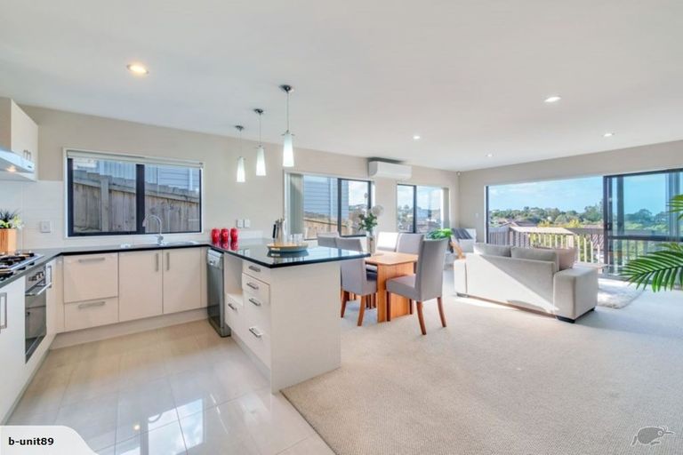 Photo of property in 16 Cityview Place, Massey, Auckland, 0614