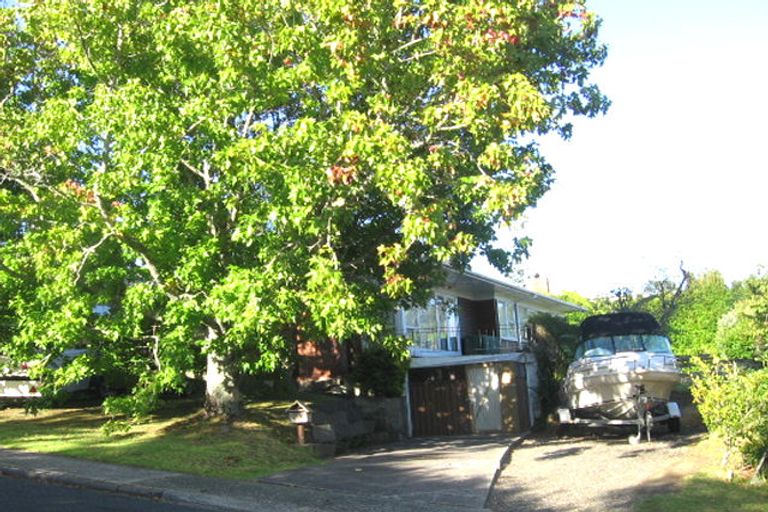 Photo of property in 4 Tilden Avenue, Hillcrest, Auckland, 0627