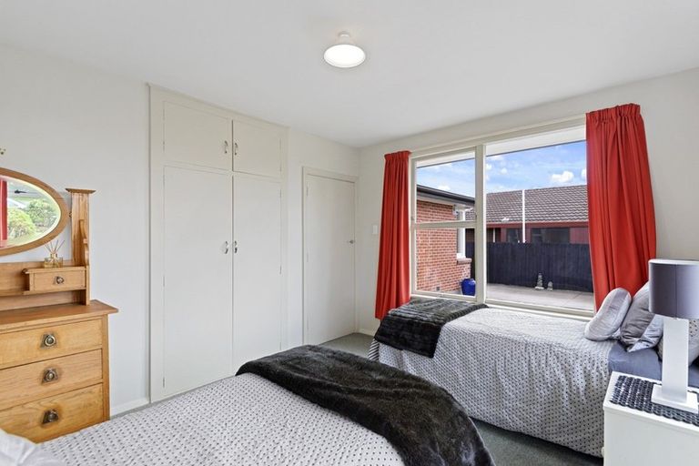 Photo of property in 11 Croziers Road, St Albans, Christchurch, 8052