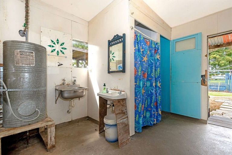 Photo of property in 10 Kipling Road, Te Karaka, 4022