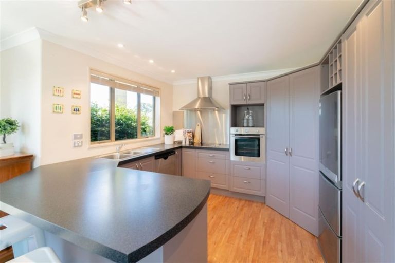 Photo of property in 39 Coppinger Terrace, Aidanfield, Christchurch, 8025