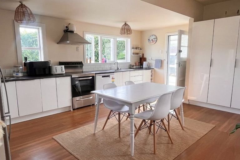 Photo of property in 7 Celia Street, Redcliffs, Christchurch, 8081