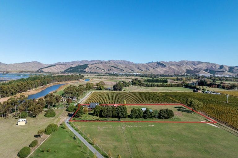 Photo of property in 737 Dillons Point Road, Dillons Point, Blenheim, 7273