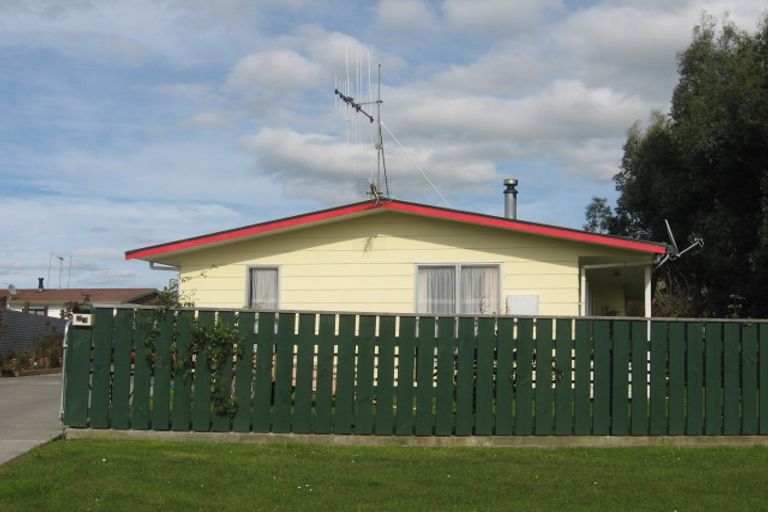 Photo of property in 23 Matai Street, Tokomaru, Palmerston North, 4474