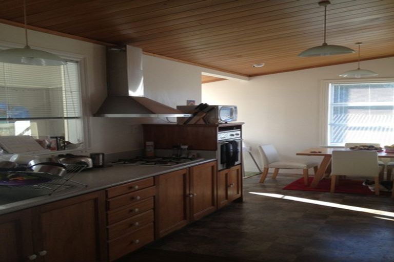 Photo of property in 2 Stanley Street, Berhampore, Wellington, 6023