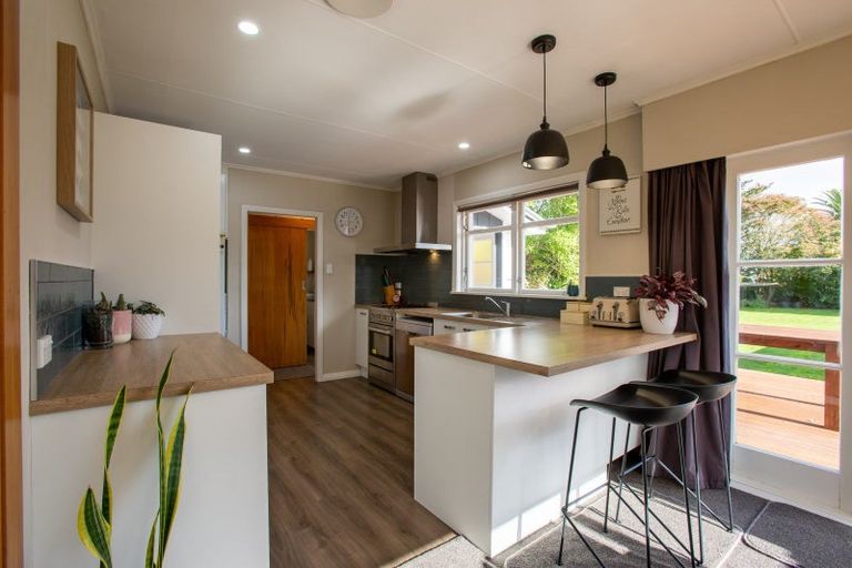 Photo of property in 41 Guy Street, Dannevirke, 4930