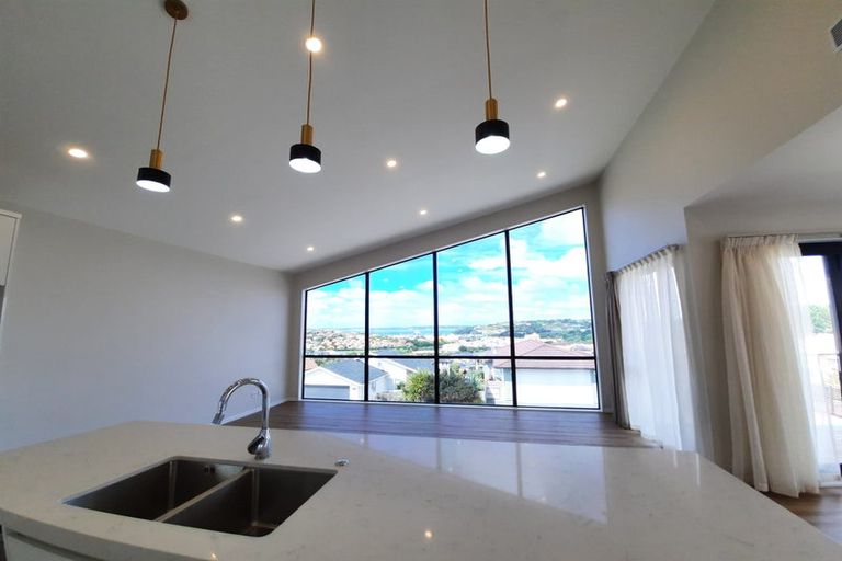 Photo of property in 129a Alec Craig Way, Gulf Harbour, Whangaparaoa, 0930