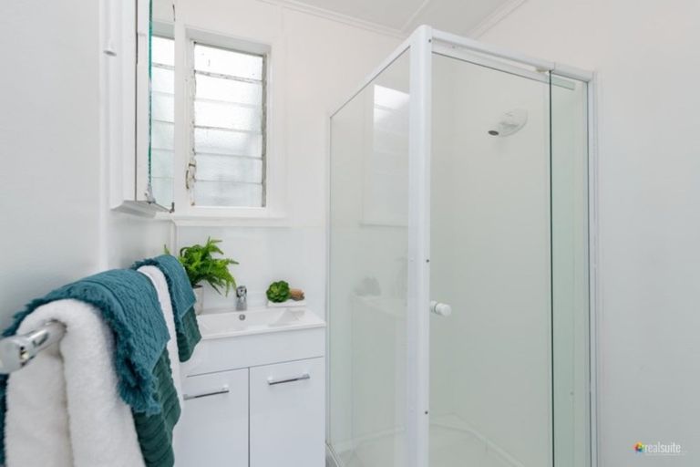 Photo of property in 21a Miranda Street, Cannons Creek, Porirua, 5024