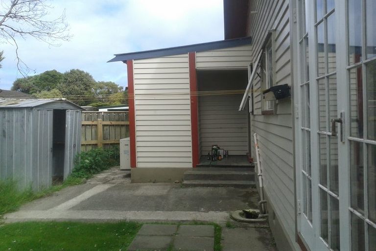 Photo of property in 49 Cambridge Terrace, Waiwhetu, Lower Hutt, 5010
