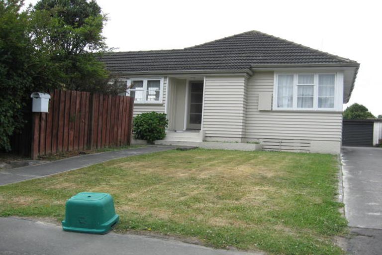 Photo of property in 1/6 Roche Avenue, Upper Riccarton, Christchurch, 8041