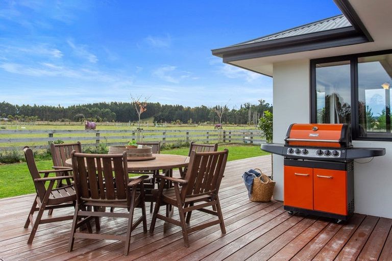 Photo of property in 174 Swamp Road, Loburn, Rangiora, 7472