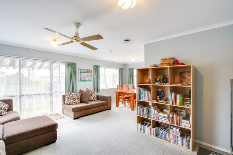 Photo of property in 1/2 Spriggs Crescent, Greenmeadows, Napier, 4112
