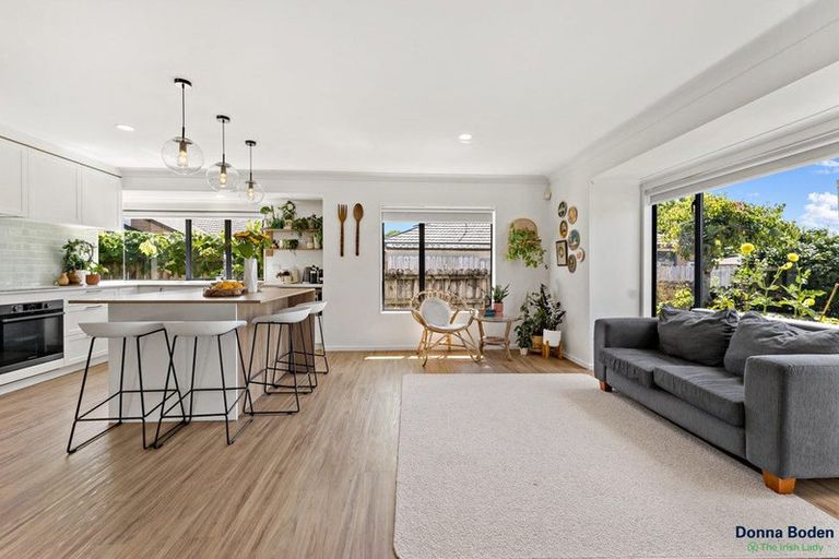 Photo of property in 13 Sunset Drive, Pukekohe, 2120