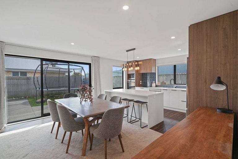 Photo of property in 19 Cressy Place, Darfield, 7510