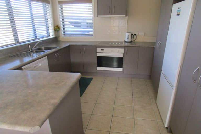 Photo of property in 4 Noone Close, Onerahi, Whangarei, 0110