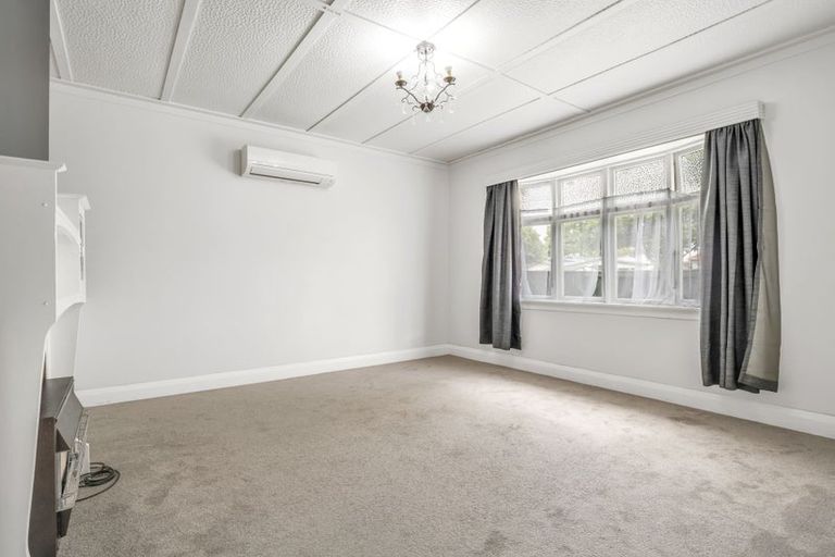 Photo of property in 23 South Street, West End, Palmerston North, 4410
