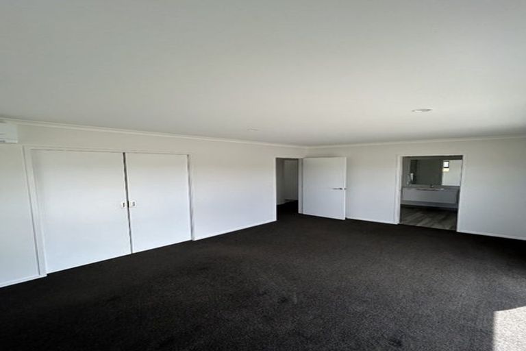 Photo of property in 132 Wairau Drive, Tikipunga, Whangarei, 0112