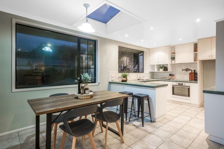 Photo of property in 22 Sunset Parade, Plimmerton, Porirua, 5026