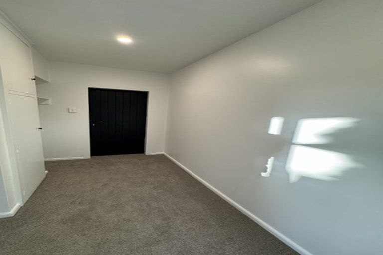 Photo of property in 37 Springbank Street, Bryndwr, Christchurch, 8053