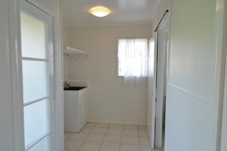 Photo of property in 65 Hobart Crescent, Wattle Downs, Auckland, 2103