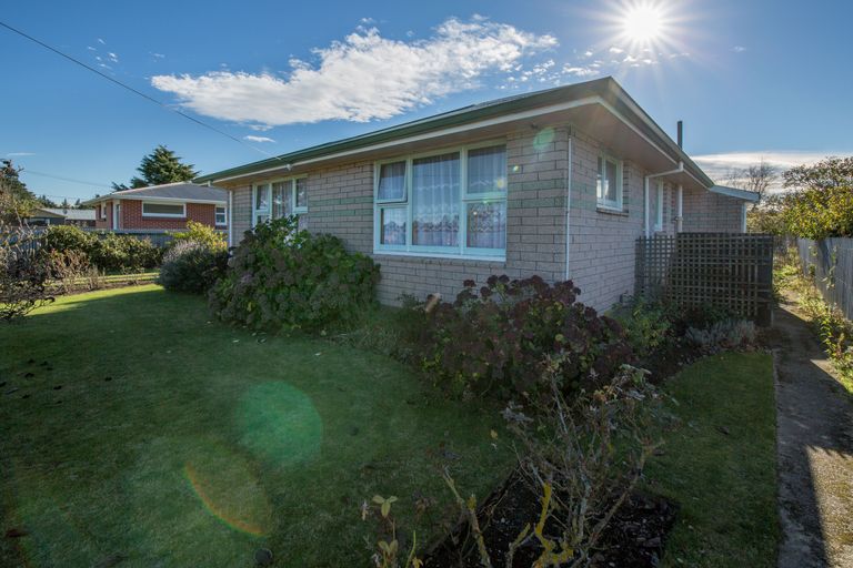 Photo of property in 54 North Terrace, Darfield, 7510