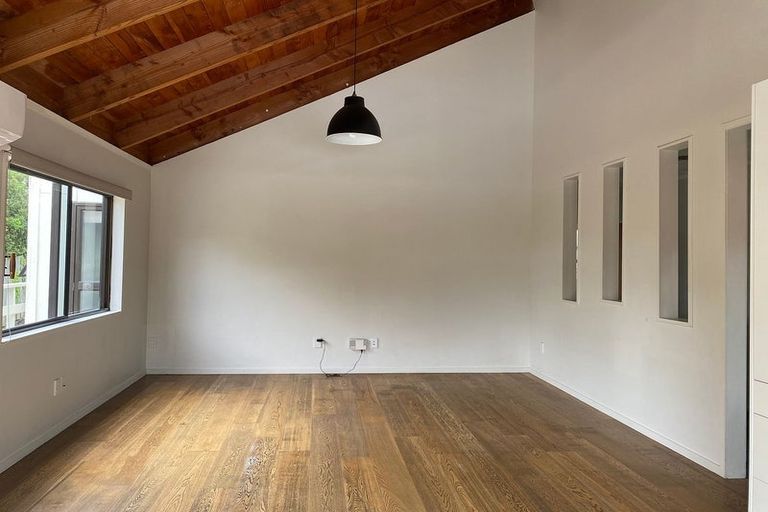 Photo of property in 642b Whangaparaoa Road, Stanmore Bay, Whangaparaoa, 0932