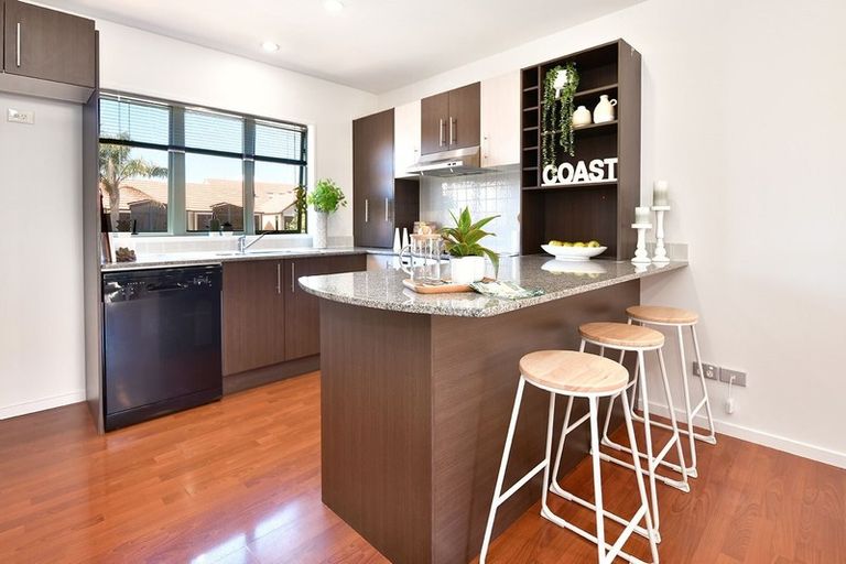 Photo of property in 40 Waterside Crescent, Gulf Harbour, Whangaparaoa, 0930
