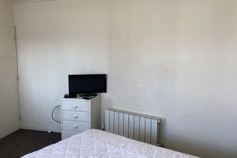 Photo of property in 6 Croft Grove, Moera, Lower Hutt, 5010