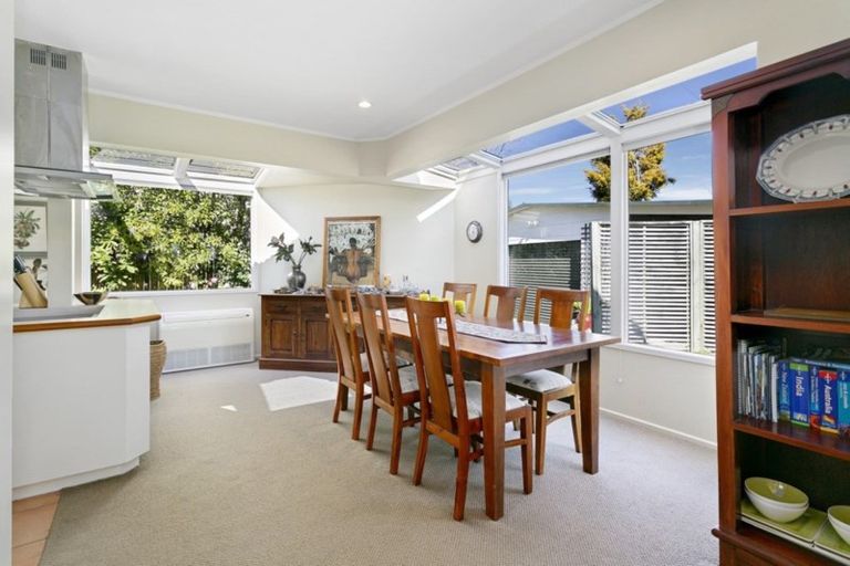 Photo of property in 31 Chesham Avenue, Waipahihi, Taupo, 3330