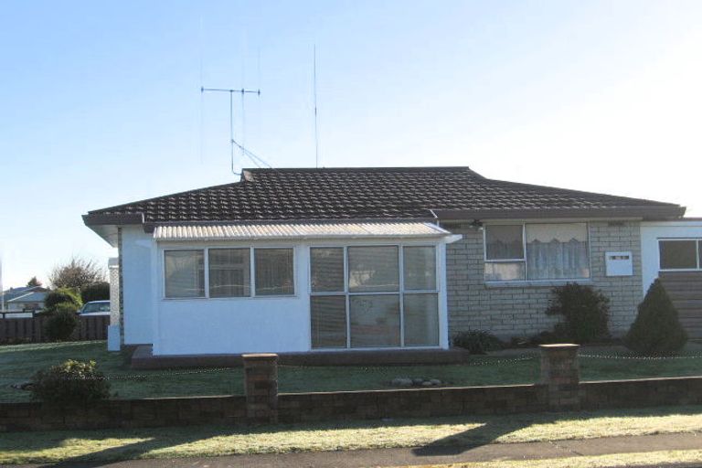 Photo of property in 1a Millar Place, Nawton, Hamilton, 3200