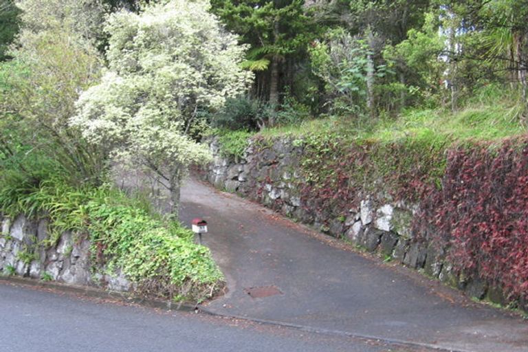 Photo of property in 11 Tainui Road, Titirangi, Auckland, 0604