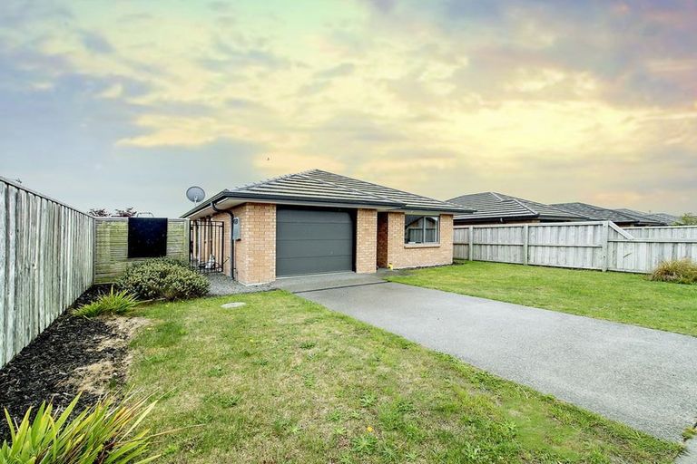 Photo of property in 71 Barnes Street, Pegasus, 7612