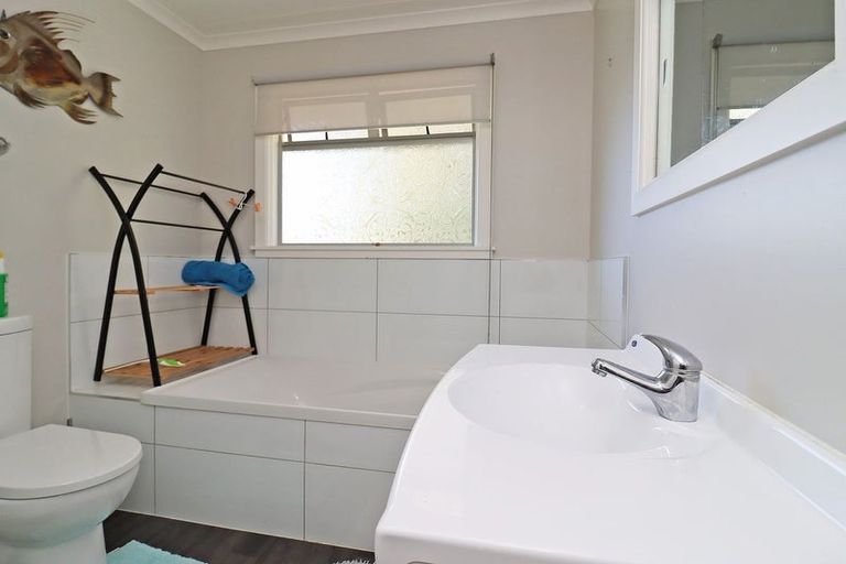 Photo of property in 5 Selwyn Street, South Hill, Oamaru, 9400