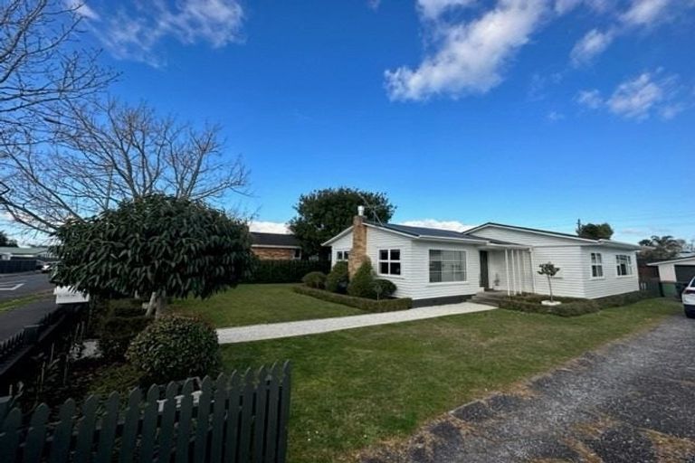 Photo of property in 42 Gillies Avenue, Claudelands, Hamilton, 3214