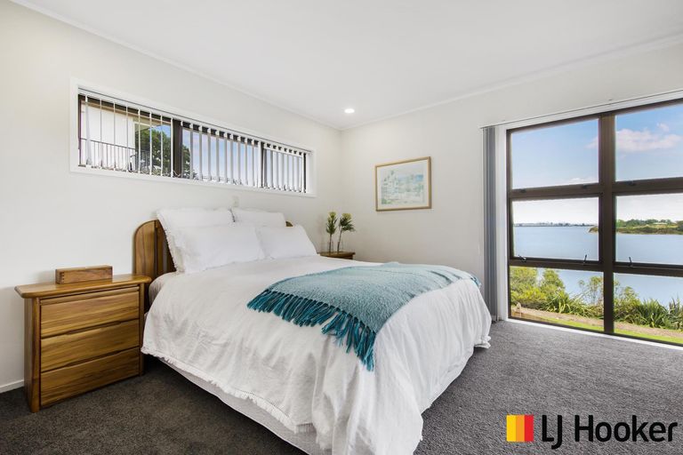 Photo of property in 21 St Annes Crescent, Wattle Downs, Auckland, 2103