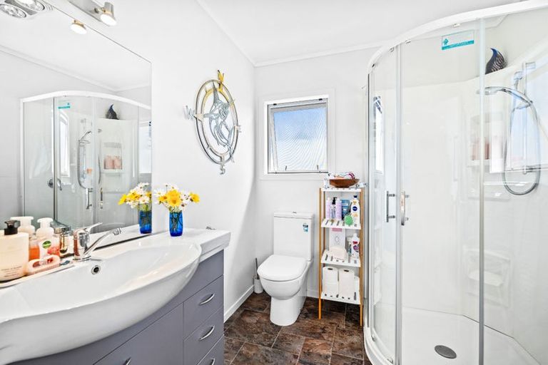 Photo of property in 80 Campbell Road, Parua Bay, Onerahi, 0192