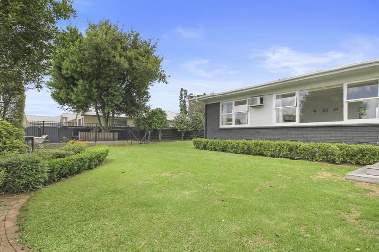 Photo of property in 2 Glen Lynne Avenue, Queenwood, Hamilton, 3210