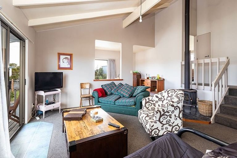 Photo of property in 3 Brigitte View, Snells Beach, 0920