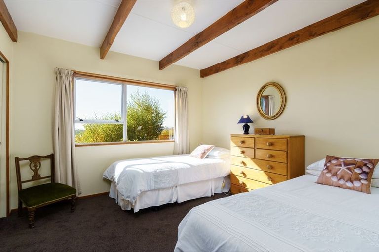 Photo of property in 64 Aronui Road, Bridge Hill, Alexandra, 9320