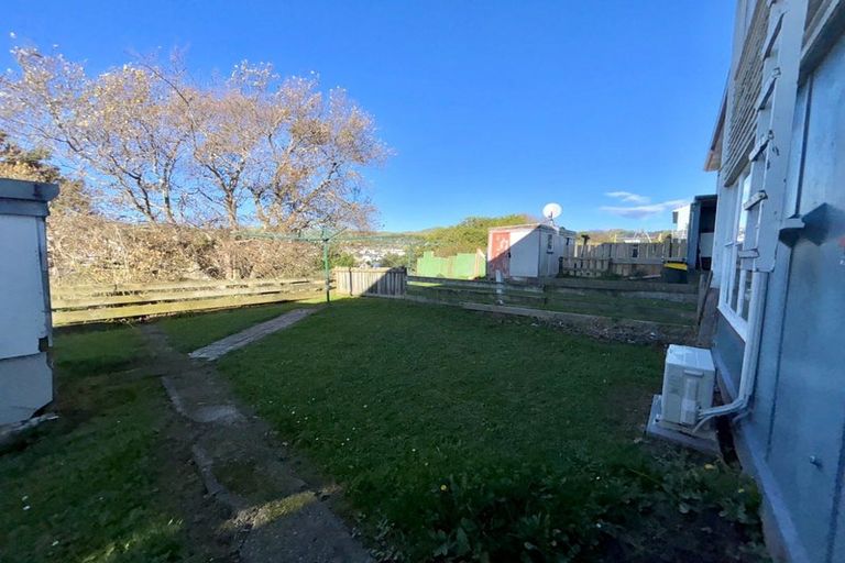 Photo of property in 27-33 Cheshire Street, Cannons Creek, Porirua, 5024