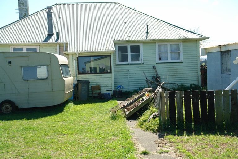 Photo of property in 3 Essex Street, Patea, 4520