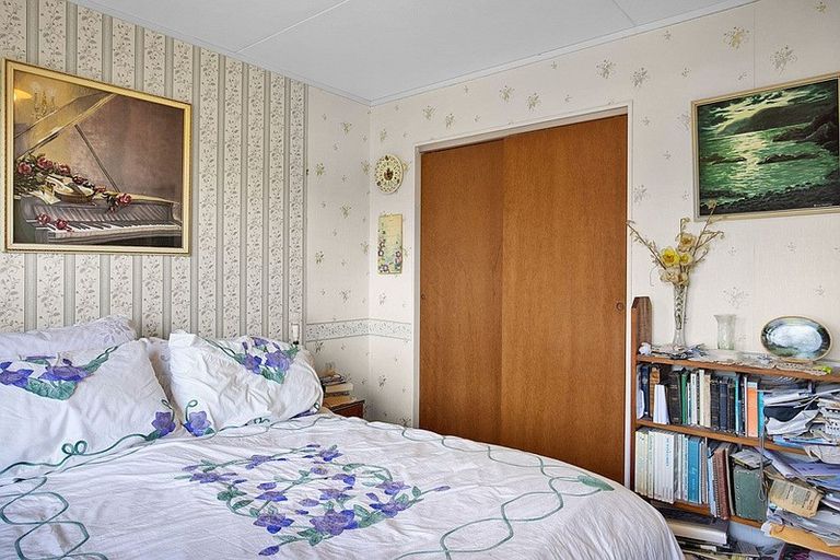 Photo of property in 3a Tavistock Street, Westown, New Plymouth, 4310