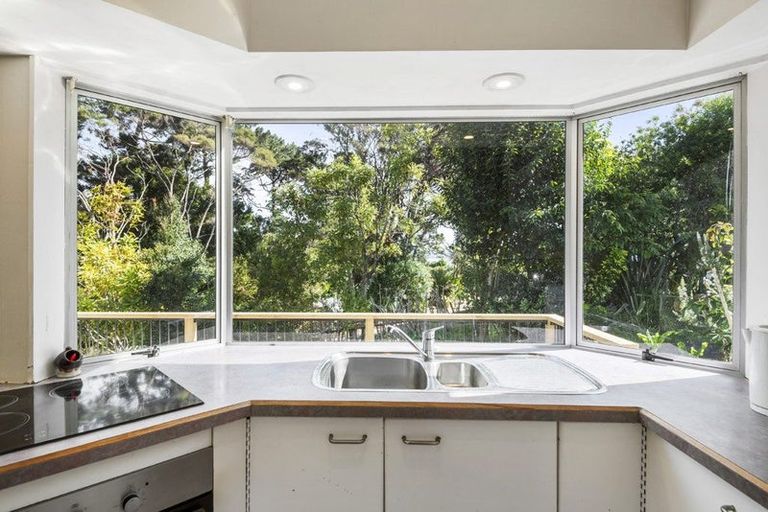 Photo of property in 2/31 Sispara Place, Beach Haven, Auckland, 0626