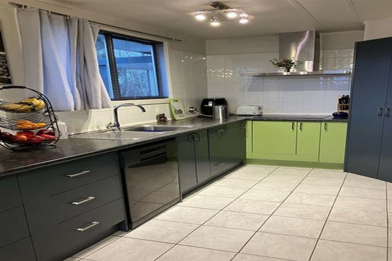 Photo of property in 14 Cross Street, Milton, 9220