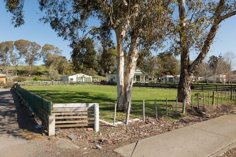 Photo of property in 160 Mount Herbert Road, Waipukurau, 4200