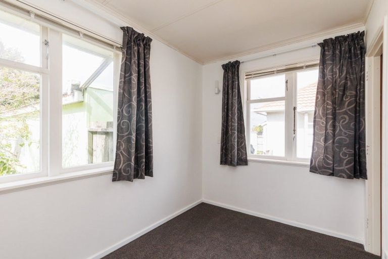 Photo of property in 23 Tyne Street, Roslyn, Palmerston North, 4414